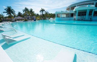 Grand Palladium Lady Hamilton Resort & Spa