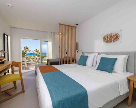 Anissa Beach & Village Hotel