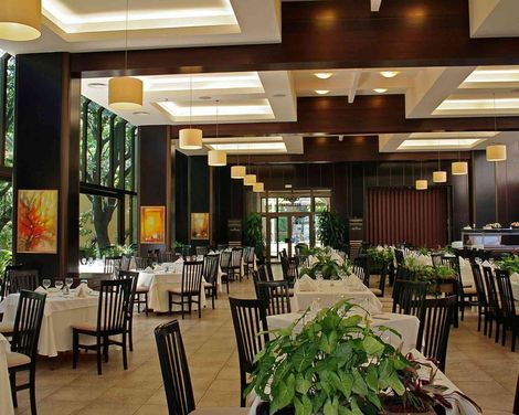 HVD Riviera Beach Hotel