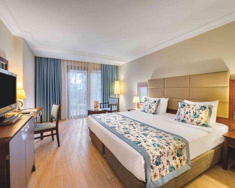 Seven Seas Hotel Life