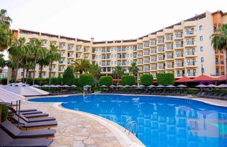 Miramare Queen Hotel