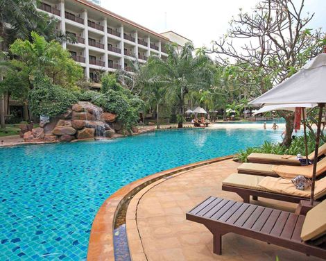 Ravindra Beach Resort & Spa