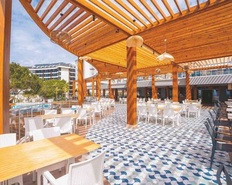 Mira Meridia Beach Resort Hotel