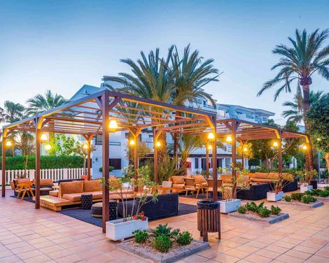 FERGUS Style Bahamas