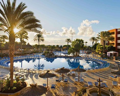 Elba Carlota Beach & Golf Resort