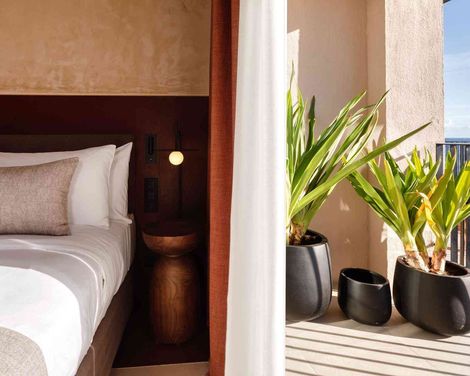 Domes of Corfu, Autograph Collection