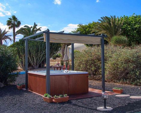 LIVVO Risco del Gato Suites