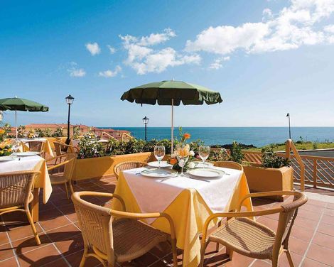 Apartamentos La Caleta