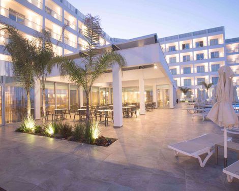Evalena Beach Hotel