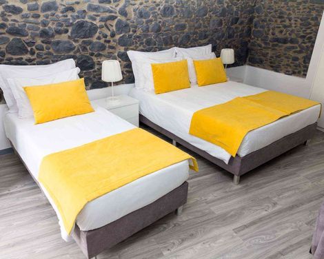Apartamentos Funchal by Petit Hotels