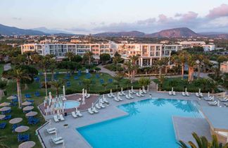 Anissa Beach & Village Hotel