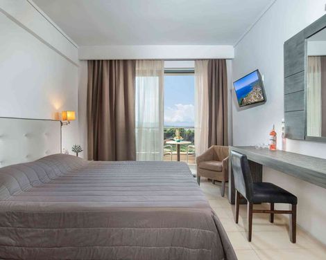 Lagomandra Hotel & Spa