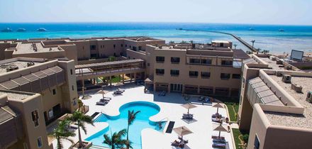 The Breakers Diving & Surfing Lodge