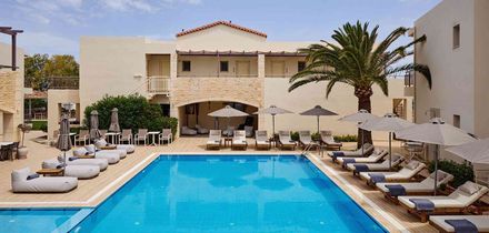 Maravel Star Art Hotel