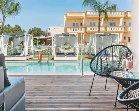Epos Luxury Hotel