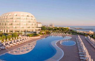 Gold Island Selected