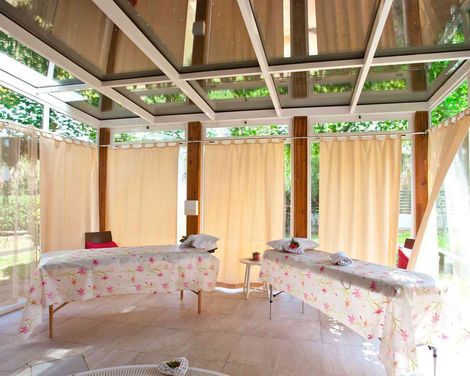 FERGUS Style Bahamas