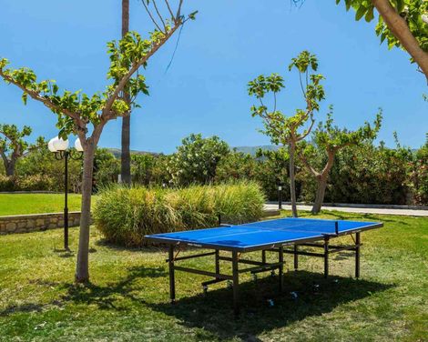 Emerald Oasis Glampotel by Azul Collection