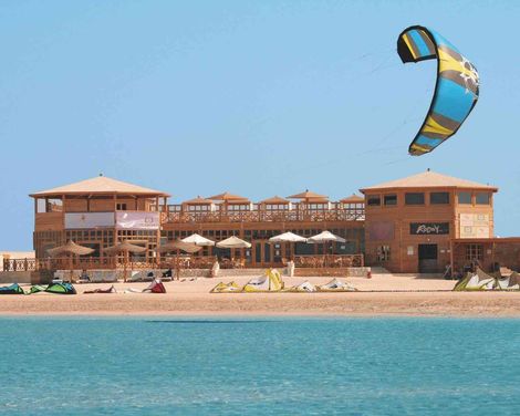 The Breakers Diving & Surfing Lodge