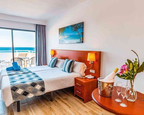 R2 Verónica Beach Hotel