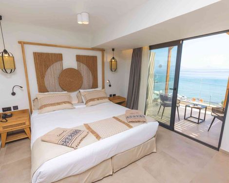 Cabana Blu Hotel & Suites