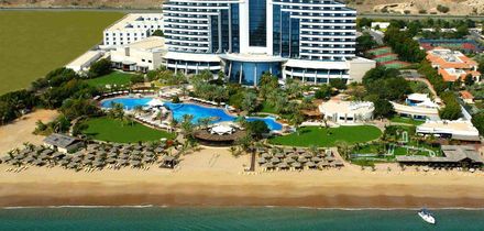 Le Meridien Al Aqah Beach Resort