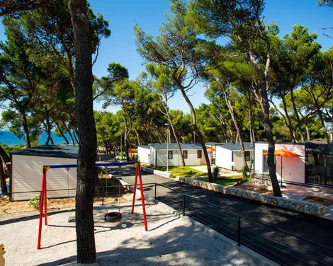 Waterman Beach Village camp & glamping