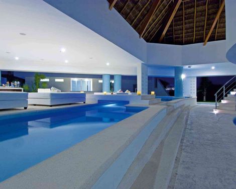 BlueBay Grand Esmeralda