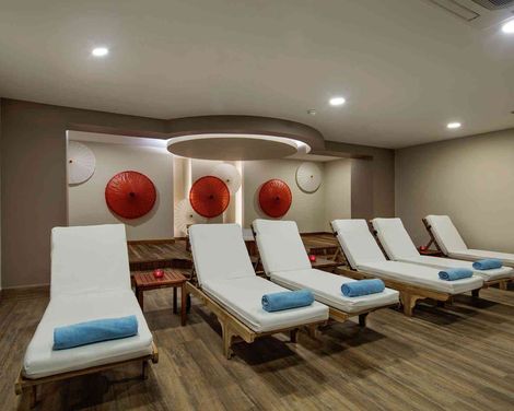 Seashell Resort & Spa