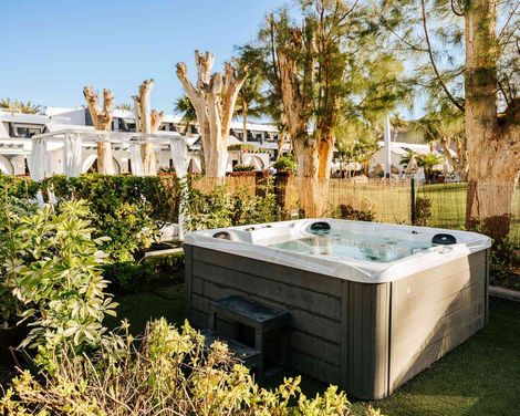 R2 Romantic Fantasia Suites