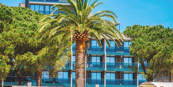 Palmon Bay Hotel & Spa