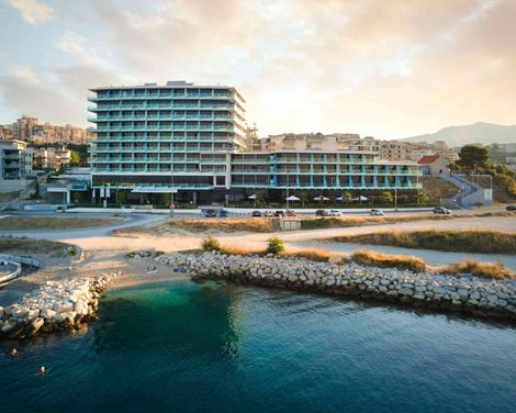 Amphora Hotel