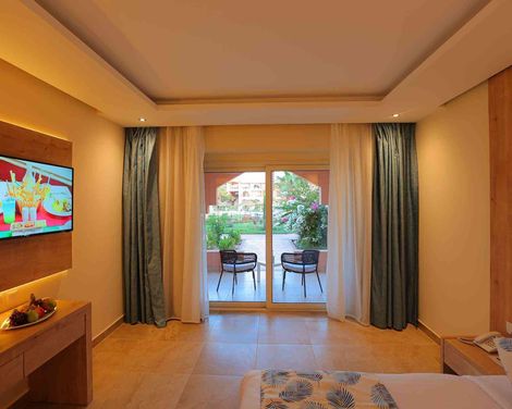 Jasmine Palace Resort & Spa