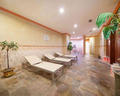 Bull Vital Suites & Spa-0