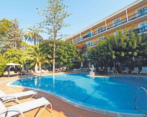 Hotel Morlans Garden-1