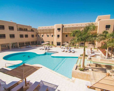 The Breakers Diving & Surfing Lodge