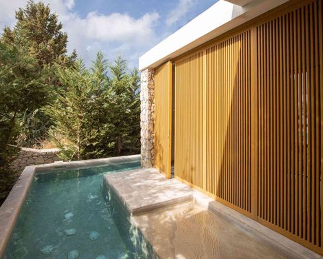 Kouros Exclusive Hotel