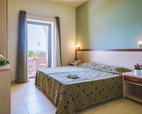 Alianthos Beach