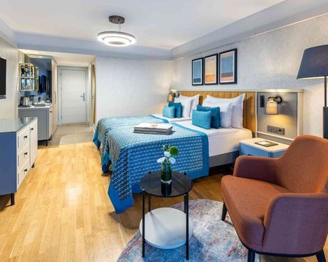 Arum Barut Collection