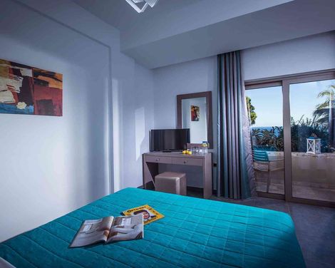 Happy Cretan Suites