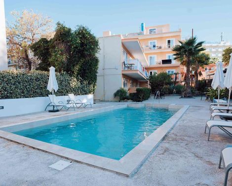 Hotel Morlans Garden-3