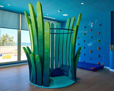 Universal Hotel Romantica