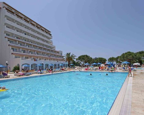 Batihan Beach Resort & Spa