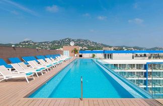 L'Azure Hotel