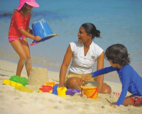 Paradis Beachcomber Golf Resort & Spa