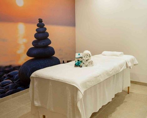 Parque Nereida Suites Hotel