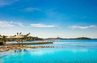 Maistra Select Amarin Resort