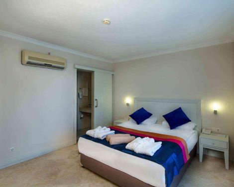 Crystal Boutique Comfort Collection