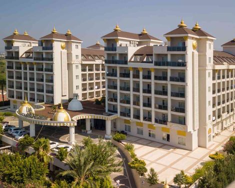 LRS Lake & River Side Hotel & Spa