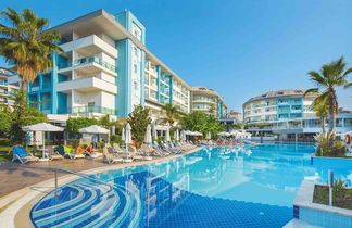 Seashell Resort & Spa